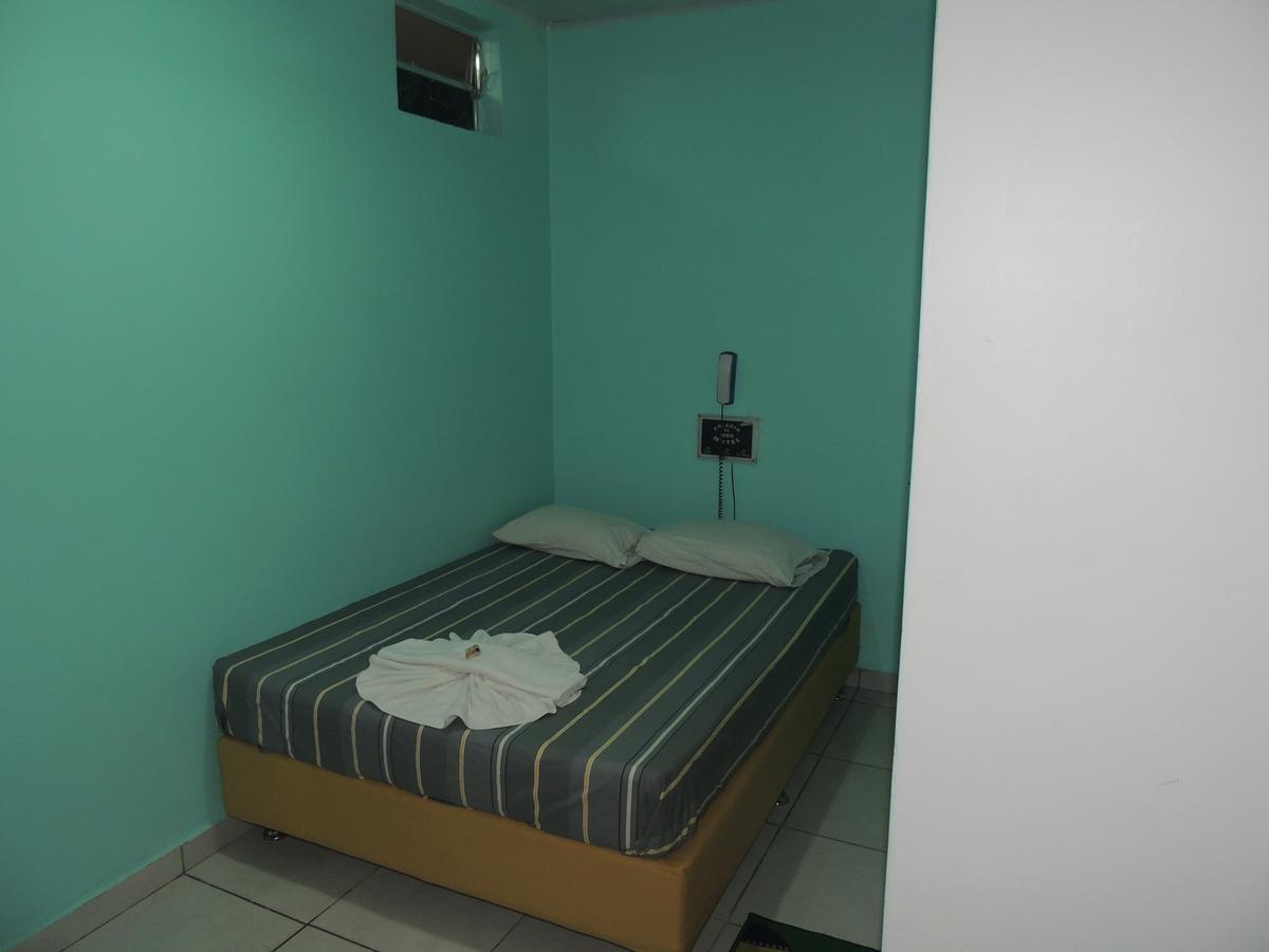 Hotel Las Vegas Manaus Esterno foto